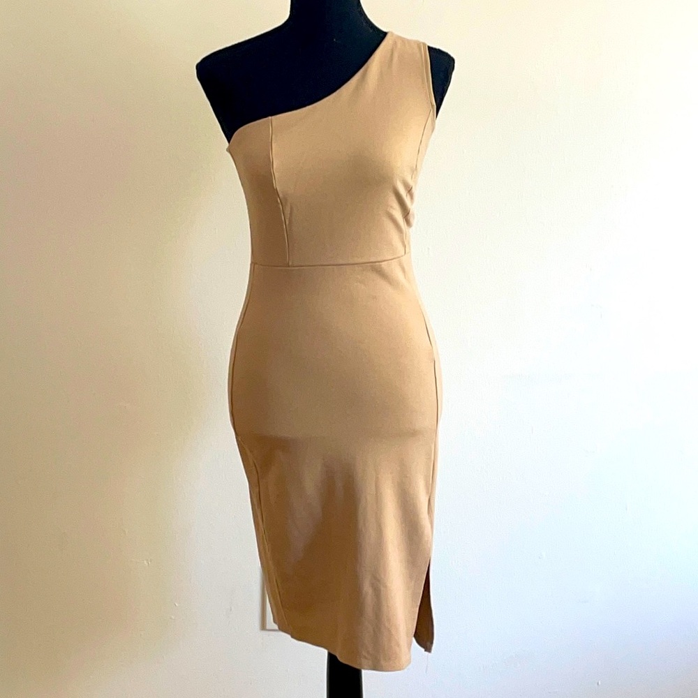 Soprano. M. Beige